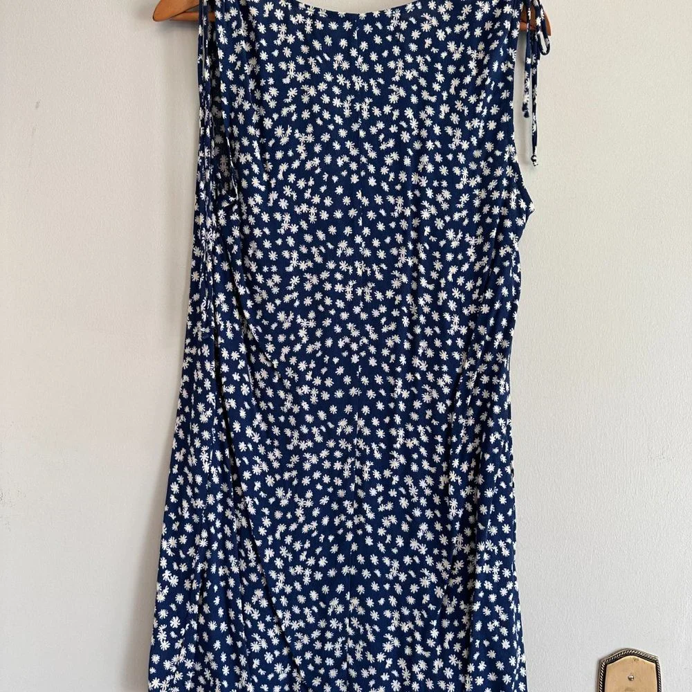 Code x Mode NWT Floral Sleeveless Vneck Button Down Mini Dress Women's MEDIUM - Picture 8 of 8